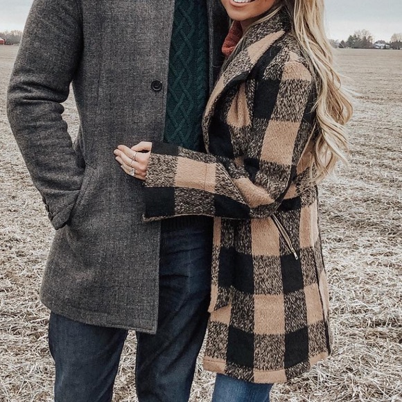 Gorgeous Black and Tan Plaid Jacket - Picture 2 of 6